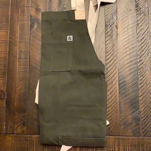 Hedley & Bennett dark green crossback apron